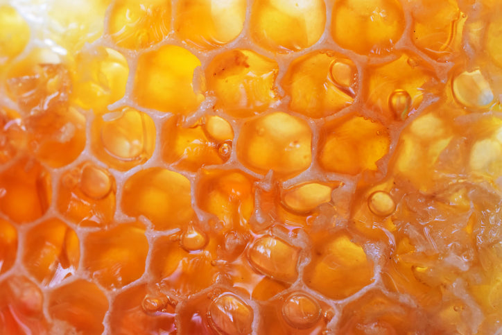 Manuka honey skin care ingredient for acne