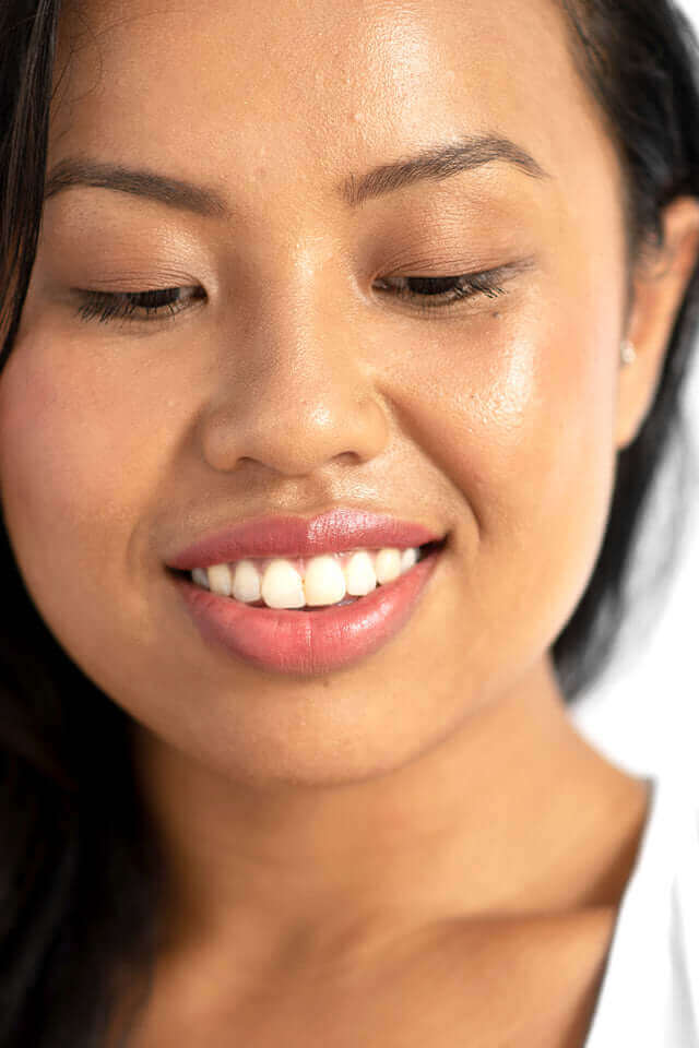 Natural brow pencil