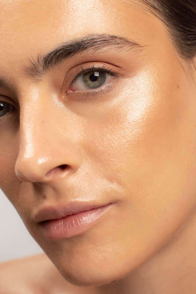 Ere Perez vanilla highlighter sun halo