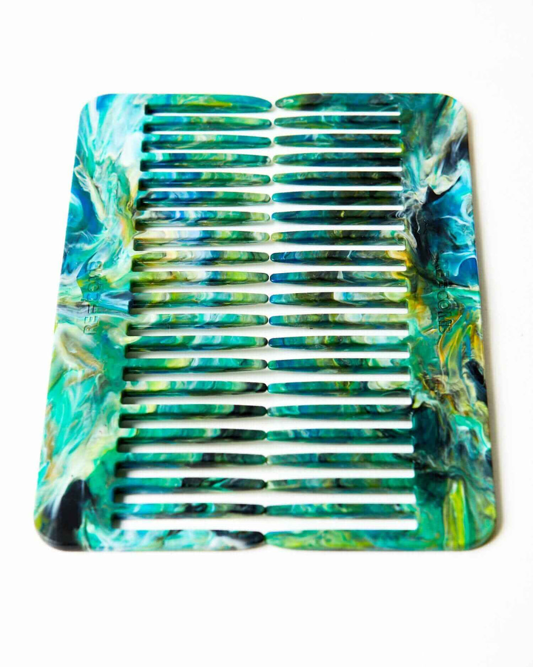 Sustainable re=comb beautiful designed hair combs