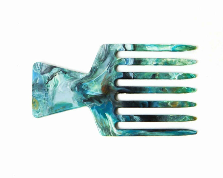sustainable hair combs blue green