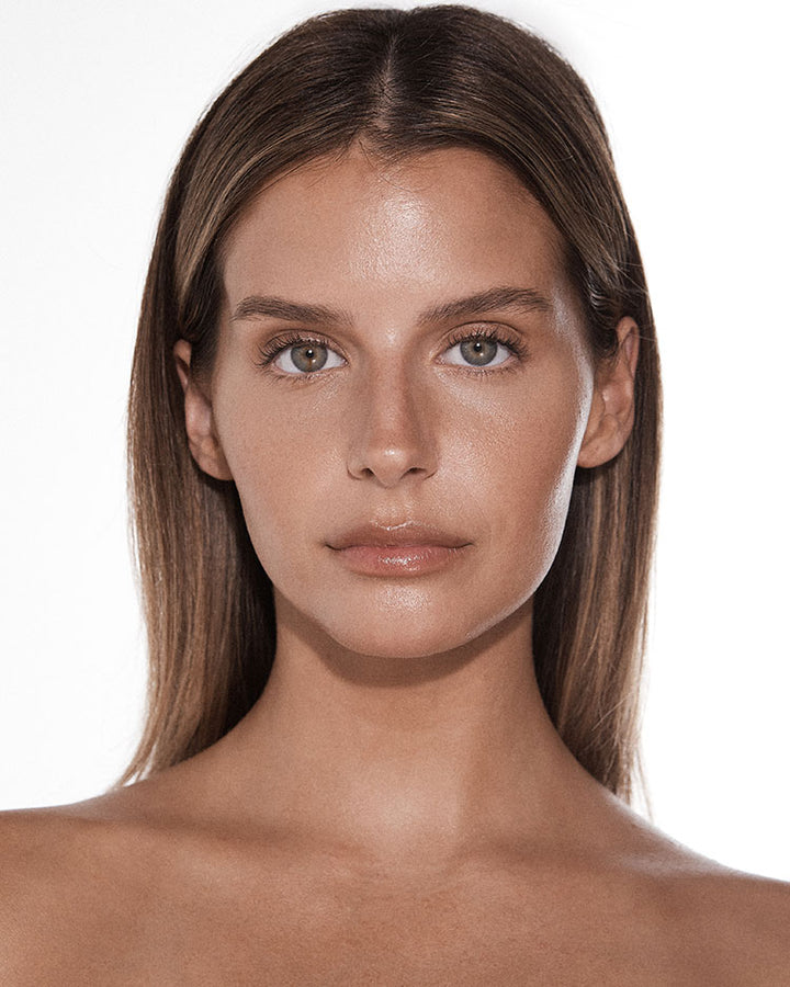 bare silk collagen lips on lips