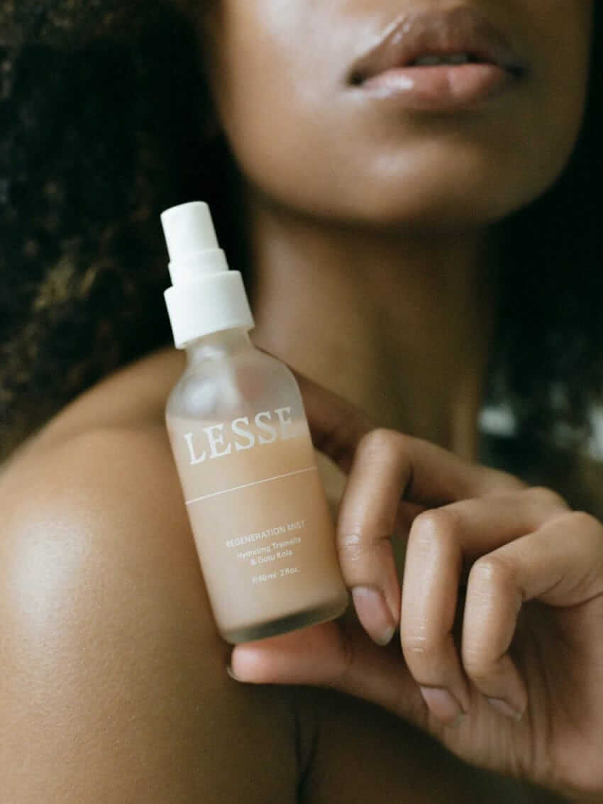 Lesse Natural Hydrating Face Mist spray